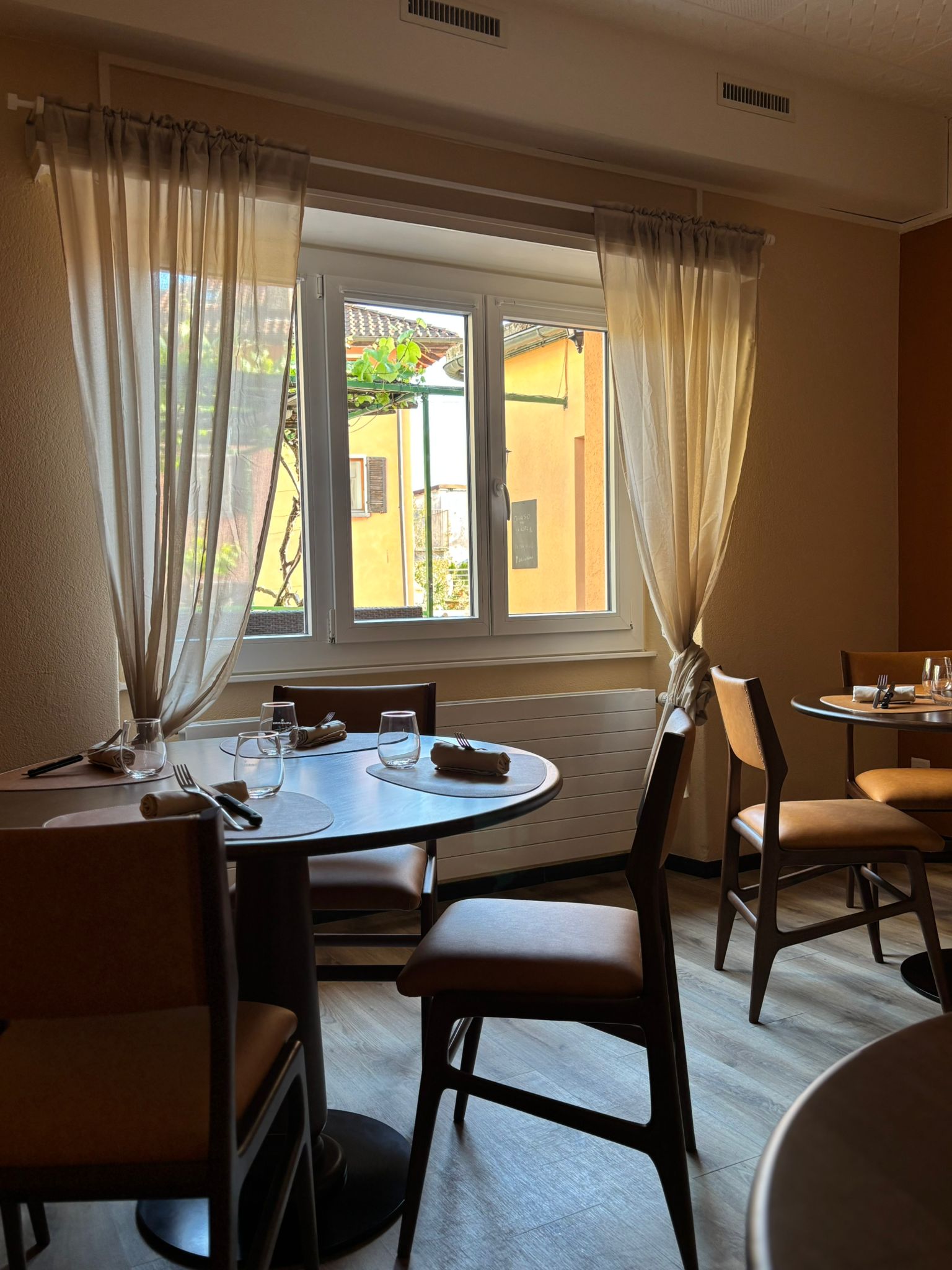 Sala interna del Ristorante Brio a Minusio